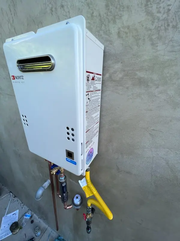 Tankless water heater installation for Palm Heights homes